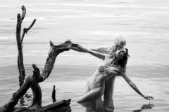 Loke-Wolfgang_Hold-me