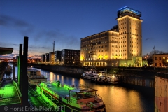 53.Hafenanlage_Duisbg-Innenhafen_Nacht__DSC2486-90